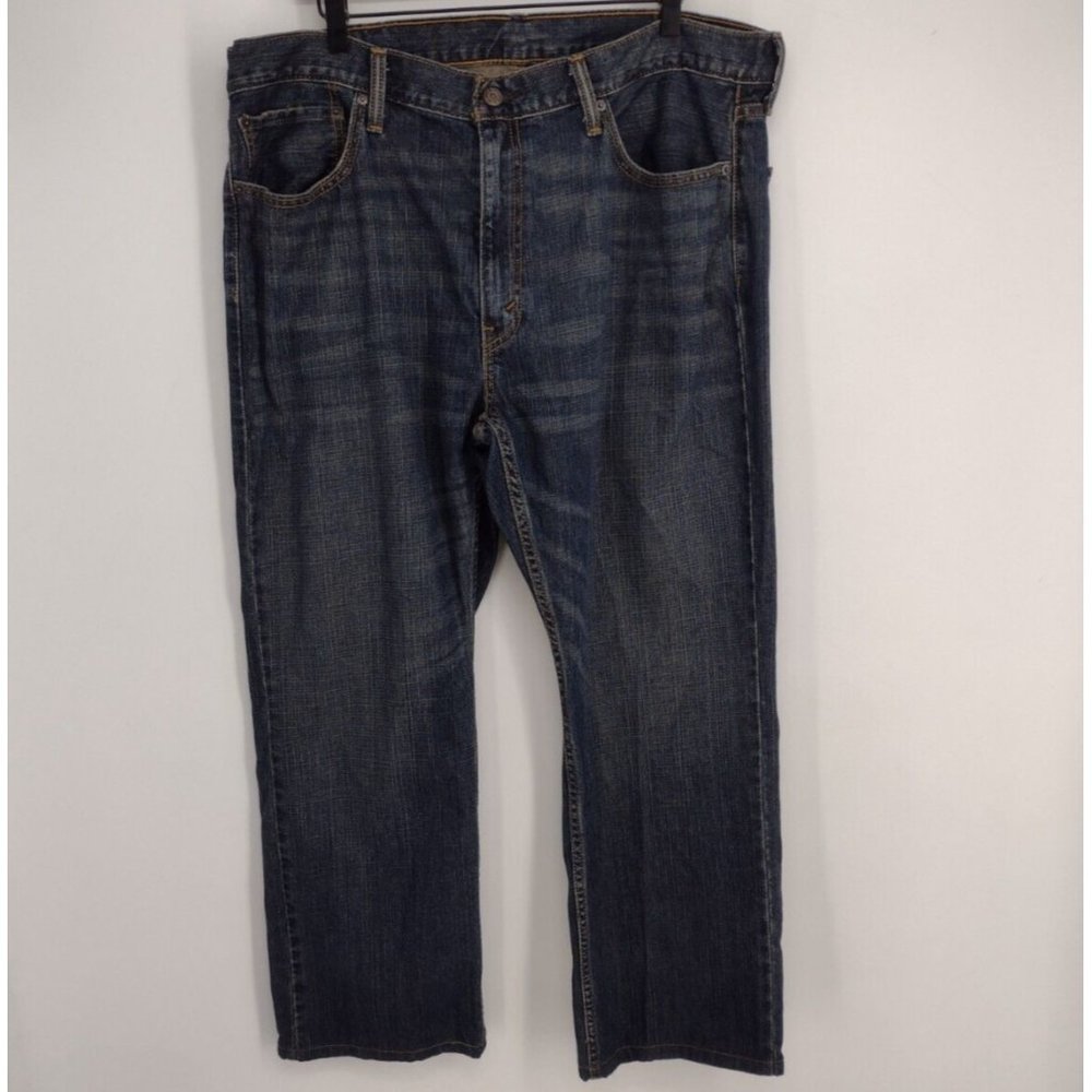 Levi's 559 HEMMED SHORTER Distressed Denim Blue Jeans Mens W 38 L 27.5